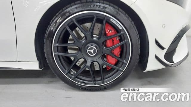 Mercedes-Benz A-Class 2025 — ფოტო 4/17