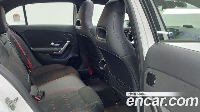 Mercedes-Benz A-Class 2025 — ფოტო 8/17