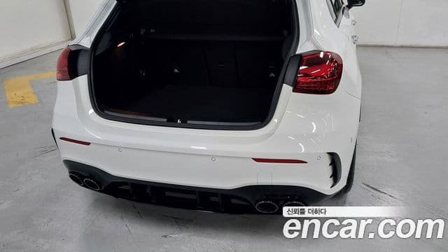 Mercedes-Benz A-Class 2025 — ფოტო 10/17