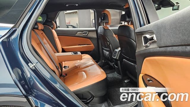 Kia Sportage 2022 — ფოტო 11/20