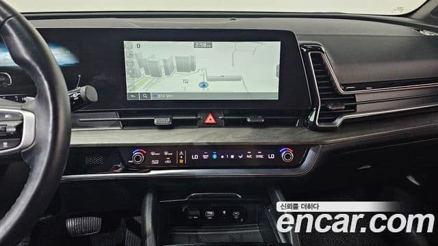 Kia Sportage 2022 — ფოტო 13/20