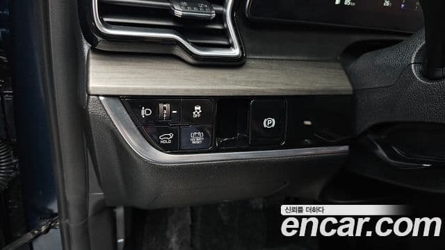 Kia Sportage 2022 — ფოტო 16/20