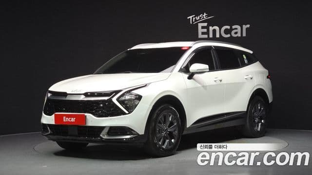 Kia Sportage 2022 — Фото 1/20