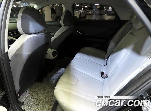 Hyundai Avante 2022 — Фото 10/20