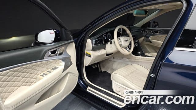 Genesis G70 2019 — ფოტო 9/20