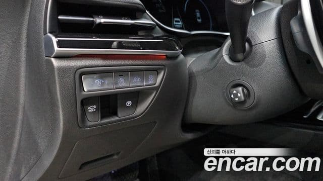 Genesis Electrified G80 2020 — Şəkil 18/20