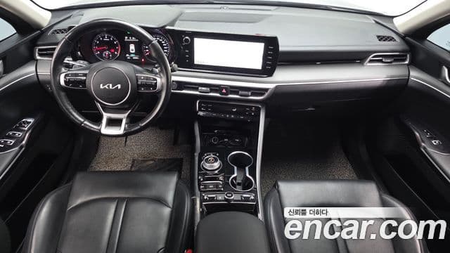 Kia K5 2023 — ფოტო 7/20