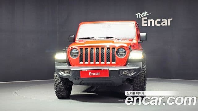 Jeep Wrangler 2019 — ფოტო 14/29