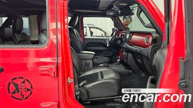 Jeep Wrangler 2019 — ფოტო 17/29