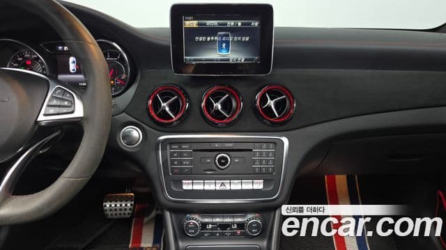 Mercedes-Benz CLA-Class 2019 — ფოტო 14/20