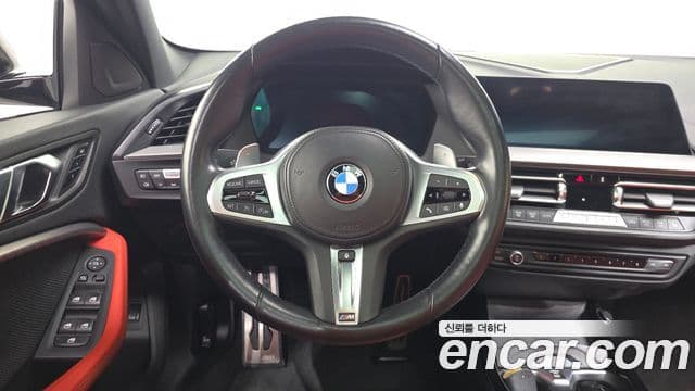 BMW 1 Series 2021 — Şəkil 13/20