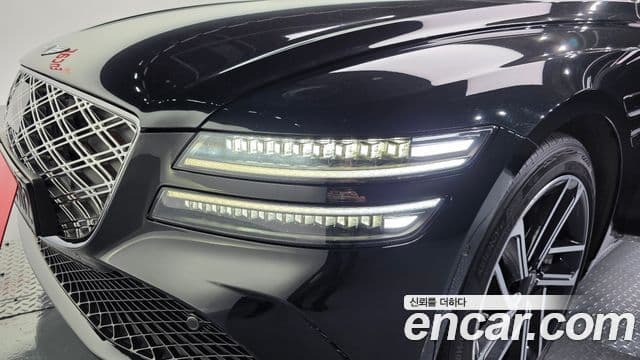 Genesis G80 2024 — Photo 15/36