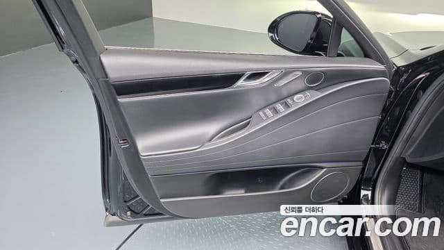 Genesis G80 2024 — Photo 30/36