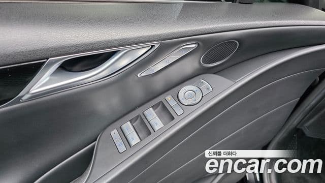 Genesis G80 2024 — Photo 29/36