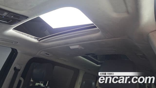 Hyundai Staria 2021 — Photo 13/35