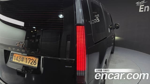 Hyundai Staria 2021 — Photo 9/35