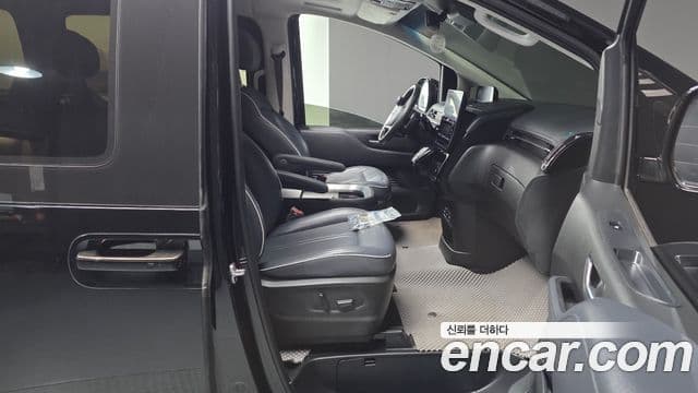 Hyundai Staria 2021 — Photo 22/35