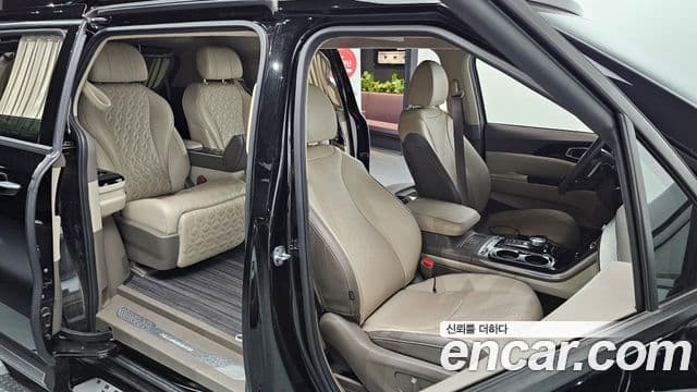Kia Carnival 2021 — Şəkil 11/20