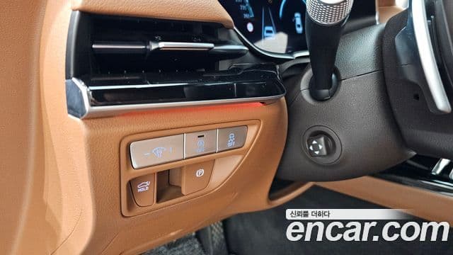 Genesis G80 2023 — Photo 2/34