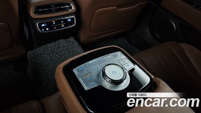 Genesis G80 2023 — Photo 6/34