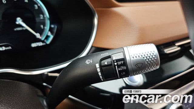 Genesis G80 2023 — Photo 18/34