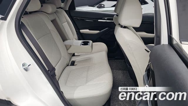 Kia Seltos 2021 — Şəkil 11/20