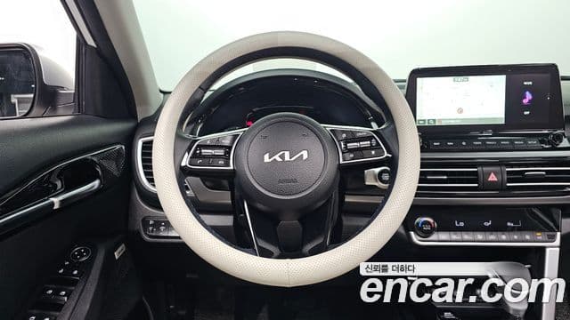 Kia Seltos 2021 — Şəkil 13/20