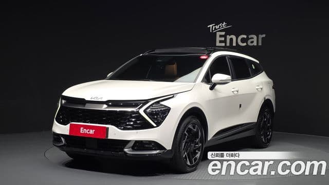 Kia Sportage 2021 — Фото 1/20