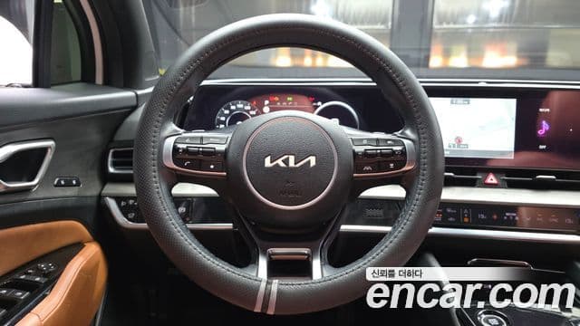 Kia Sportage 2021 — Фото 13/20