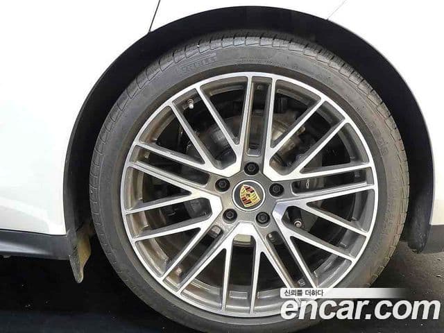 Porsche Panamera 2024 — Photo 17/19