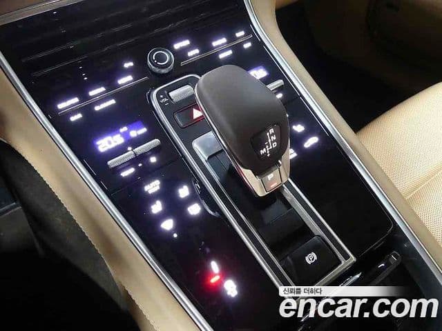 Porsche Panamera 2024 — Photo 8/19