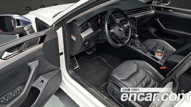 Volkswagen Arteon 2019 — Şəkil 10/20