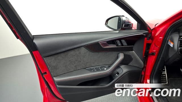 Audi S4 2021 — ფოტო 10/34