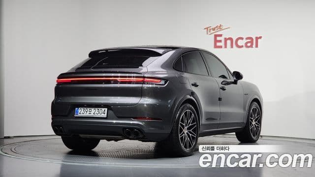 Porsche Cayenne 2025 — Şəkil 2/20