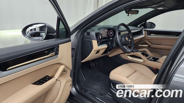 Porsche Cayenne 2025 — Şəkil 10/20