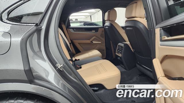 Porsche Cayenne 2025 — Şəkil 12/20