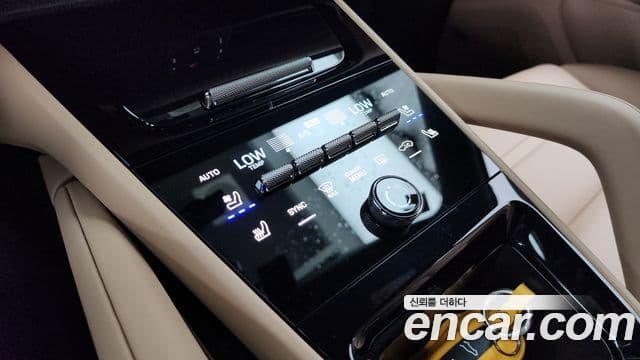 Porsche Cayenne 2025 — Photo 5/35
