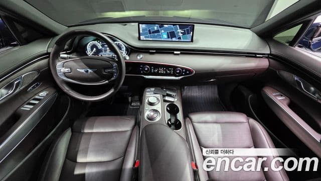 Genesis GV70 2021 — ფოტო 7/20