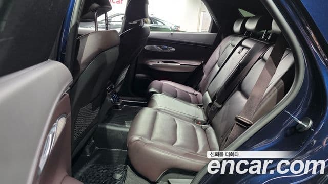 Genesis GV70 2021 — ფოტო 11/20