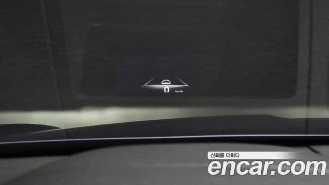 Genesis GV70 2021 — ფოტო 16/20