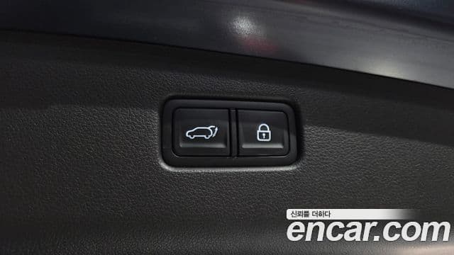Genesis GV70 2021 — ფოტო 20/20