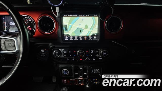 Jeep Gladiator 2020 — ფოტო 12/20