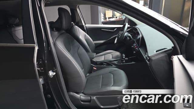 Kia Niro 2022 — Şəkil 11/20