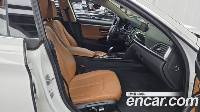BMW 4 Series 2018 — ფოტო 22/35