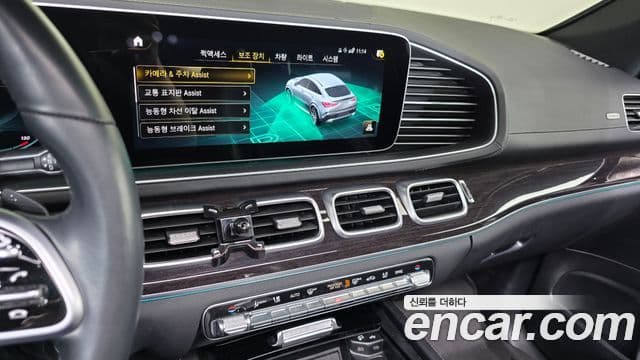 Mercedes-Benz GLE-Class 2022 — Şəkil 16/20