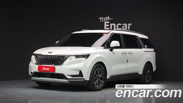 Kia Carnival 2021 — Фото 1/20