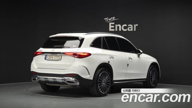 Mercedes-Benz GLC-Class 2023 — ფოტო 2/20