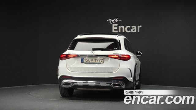 Mercedes-Benz GLC-Class 2023 — ფოტო 4/20