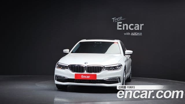BMW 5 Series 2018 — ფოტო 3/20