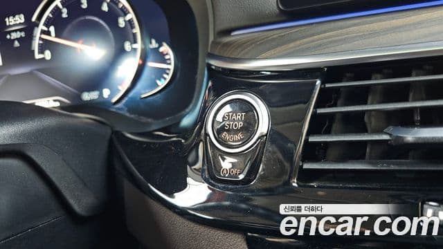 BMW 5 Series 2018 — ფოტო 20/20